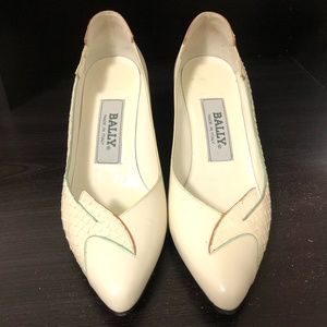 COPY - Vintage BALLY Cream Snakeskin Heels 100% L…